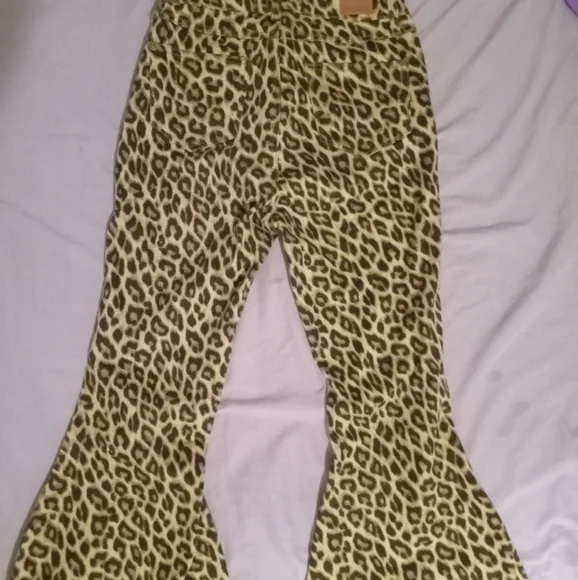 Judy Blue jeans - Picture 3 of 3